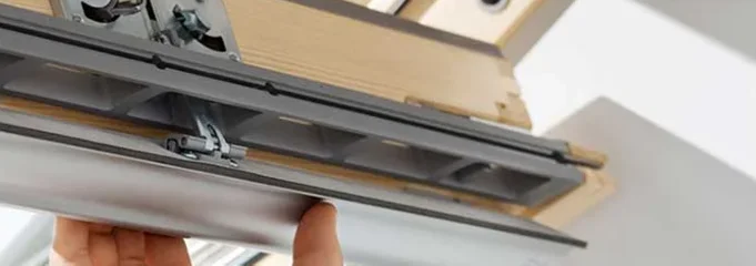 Leseno strešno okno Velux GZL